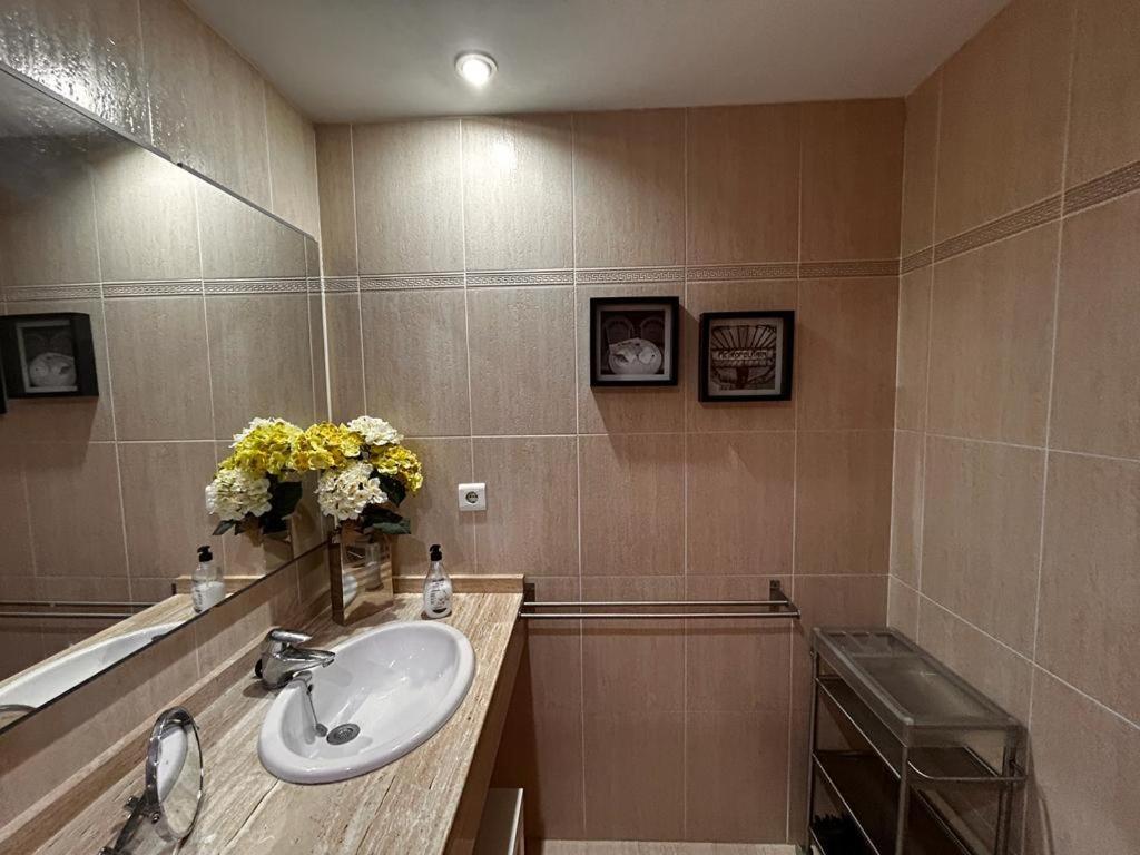 Apartamento Los Girasoles 1 Салоу Екстериор снимка